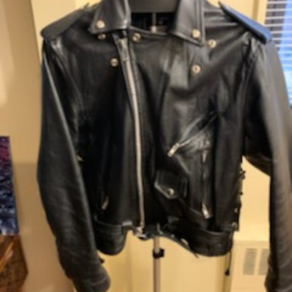 Vintage Moto Black Leather Jacket from The Antique Boutique - Picture 4 of 14